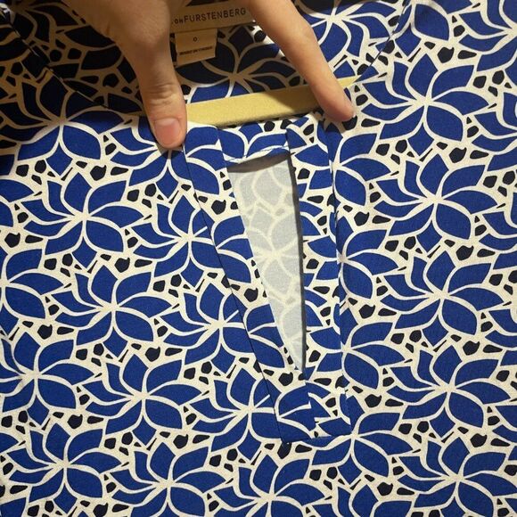 Diane Von Furstenburg Size 0 Reina L/S Long Sleeve Jersey Mini Dress Blue Floral - Picture 6 of 12